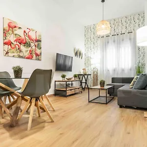  Apartamento 3br With Parking And Patio In The Center By Rems España